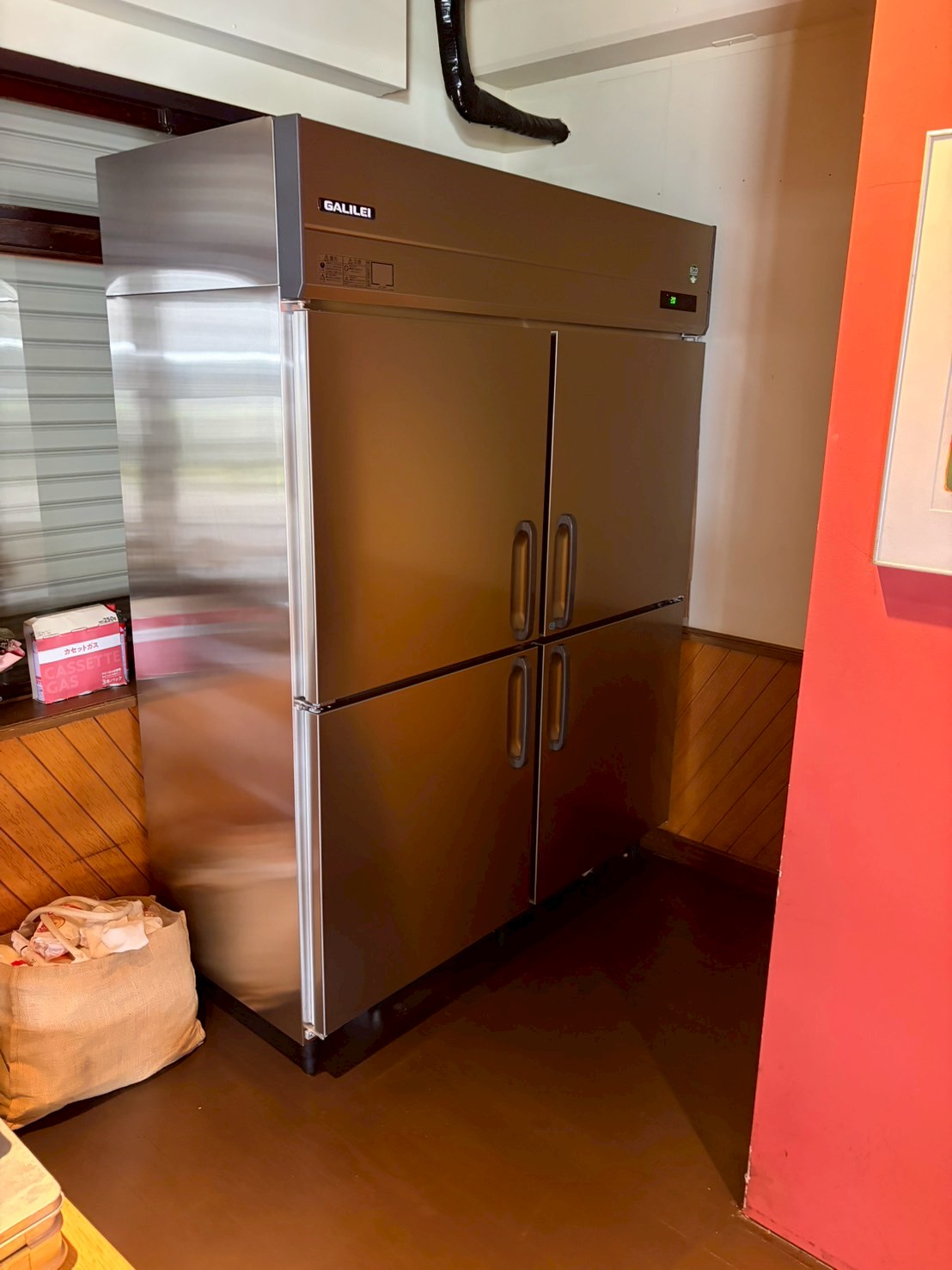 厨房搬入設置工事　改修工事 厨房機器 販売/工事 - 厨房工事のLIFE MARK'S